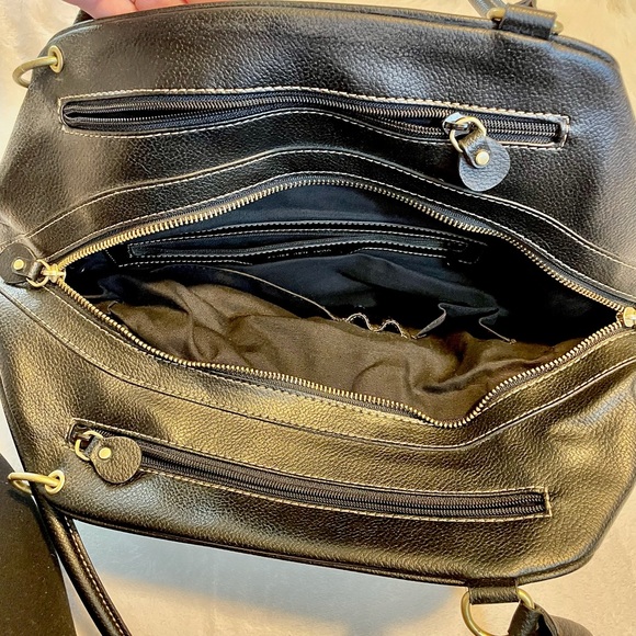 Jones New York black, leather, satchel with multiple pockets and gold hardware. - Picture 5 of 11